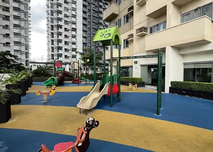 Apartment Staycation In Manhattan Plaza Tower 1 Beside Alimall Cubao 4 Pax *