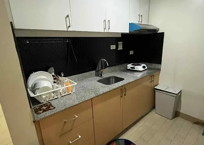 Staycation In Manhattan Plaza Tower 1 Beside Alimall Cubao 4 Pax Apartment